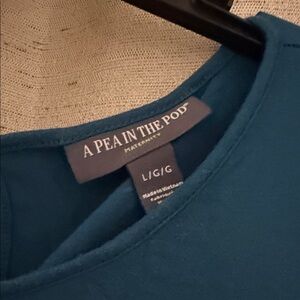 A Pea in the Pod Teal Maternity Tee